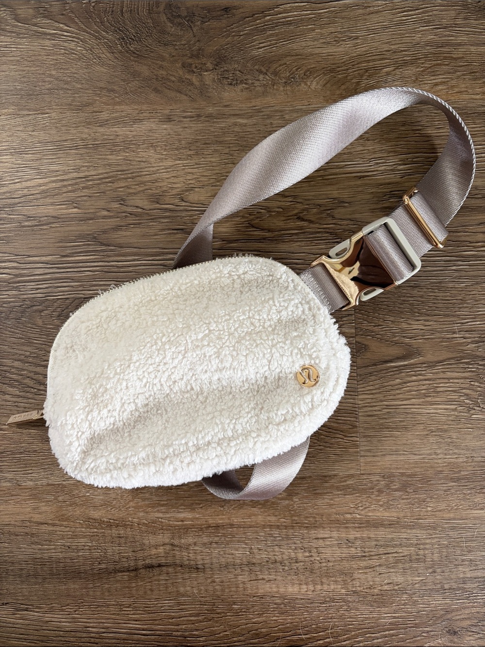 lululemon athletica Cream Sherpa Crossbody Belt Bag with Gray Strap